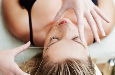 vente privée Une séance dépilation au fil du visage ou des sourcils