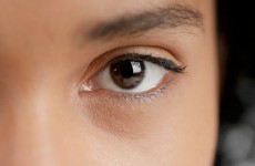 vente privée Rehaussement de cils avec teinture en option aux Sommets Du Bien Être