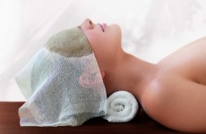 vente privée Soin du visage à la gelée royale, séance jet peel soin or yeux/ lèvres