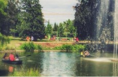 vente privée Manège ou location de barque avec Les promenades de lorangerie