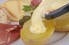 vente privée Raclette avec charcuterie et dessert à La Renaissance