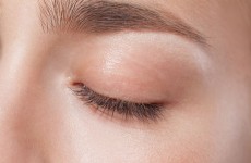 vente privée Coloration des sourcils ou cils