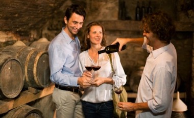 vente privée Cours d oenologie pour 2 avec une bouteille de vin Grand Cru offerte - d 1h30