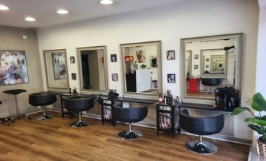 vente privée Shampoing coupe coiffage et taille de barbe pour hommes