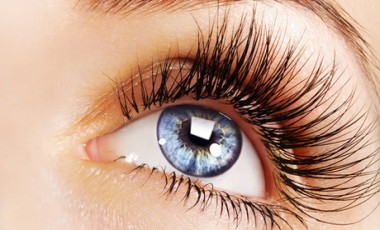 vente privée Rehaussement de cils avec teinture - Offre découverte