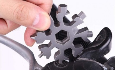 vente privée Outil multifonction 18 en 1 en forme de flocon de neige : Argent / 1