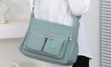 vente privée 1 ou 2 sacs à main en bandoulière étanches : 1 / Noir