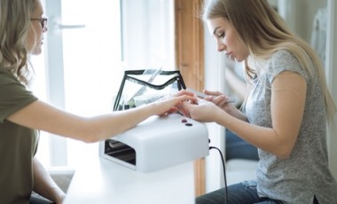 vente privée Beauté des mains avec pose de vernis semi-permanent