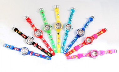 vente privée 1 ou 2 montres pour enfants avec mouvement à quartz, coloris et modèle au choix