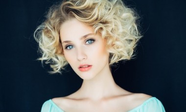 vente privée Shampoing soin crème coupe et brushing sur cheveux courts