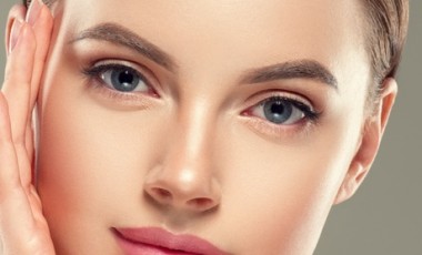 vente privée Rehaussement avec teinture de cils et soin revitalisant