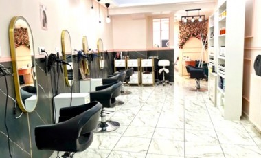 vente privée Forfait shampoing coupe et brushing — Valable sur cheveux courts mi-longs à longs