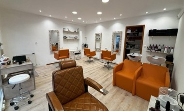 vente privée Forfait couleur soin shampoing coupe et brushing pour toutes longueurs/épaisseurs de cheveux