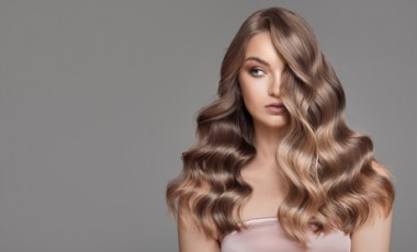 vente privée Forfait shampoing coupe brushing mèches ou balayage - valable pour les cheveux longs