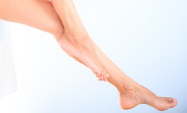 vente privée Forfait épilation à la cire : aisselles demi-jambes et maillot intégral