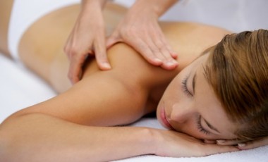 vente privée Massage Aromatouch dos pieds oreilles et crâne de 60 minutes
