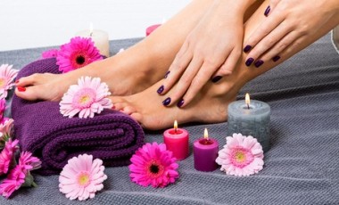 vente privée Pose de vernis semi-permanent mains OU pieds + beauté des mains