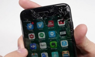 vente privée Réparation de vitre tactile + écran pour iPhone 5SE