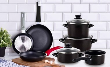vente privée Batterie de cuisine composée de 7 pièces Magfesa et 3 poêles Pierre Cardin