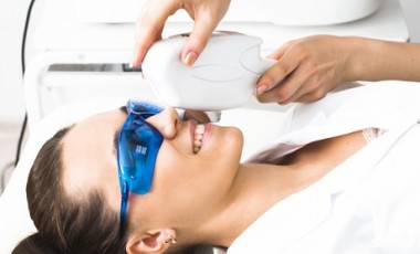vente privée 3 séances d épilation au laser sur une zone : lèvres maillot classique ou aisselles