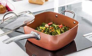 vente privée Poêle multifonctions avec accessoires