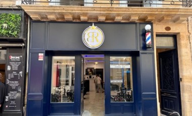 vente privée Coupe de cheveux courts à mi-longs avec shampoing