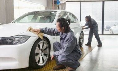 vente privée Lavage auto manuel formule classique avec cire de protection et shampoing moquette catégories D