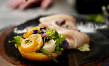 vente privée Menu Bacchus (entrée plat fromage dessert et vin) au déjeuner pour 1 personne