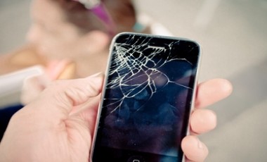 vente privée Réparation et changement de l écran LCD pour iPhone 4/4s