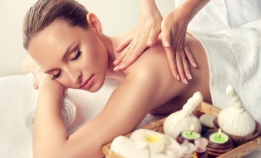 vente privée Accès bain à remous de 30 min et 30 min de massage pour 1 personne