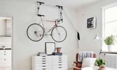 vente privée Support lève vélo de plafond avec fixations et crochet