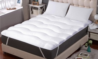 vente privée Surmatelas Nuage en microfibre : 180 x 200 cm