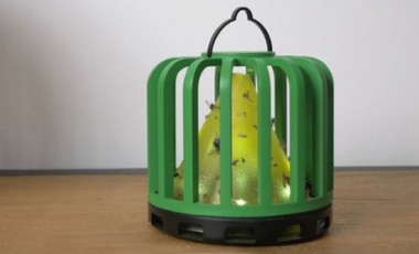vente privée Piège à insectes collant et lumineux : 1