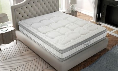 vente privée Matelas royal 5 stars à mémoire de forme : Matelas / 140 x 200 cm
