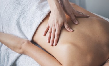 vente privée Gommage du corps AHA et soin Tuina Minceur de 45 min