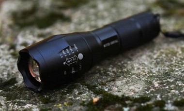 vente privée Lampe de poche à LED T6