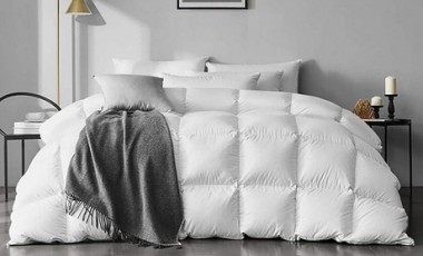 vente privée Couette en plumes et duvet de canard de Sampur : 200 x 200 cm