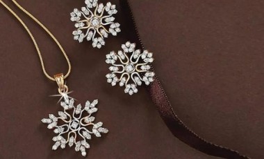 vente privée Ensemble de collier et boucles d oreilles en forme de flocons de neige : Argent / x 2