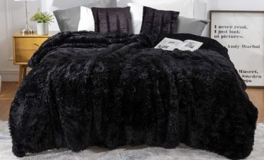 vente privée Couverture-plaid et ses 2 coussins Sampur : 240 x 260 cm / Kaki