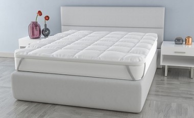vente privée Surmatelas Plus en microfibre : 140 x 195 cm