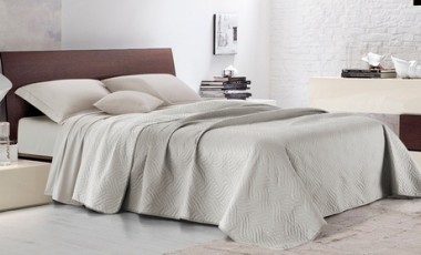 vente privée Couvre-lit matelassé bicolore : Simple / Bordeaux
